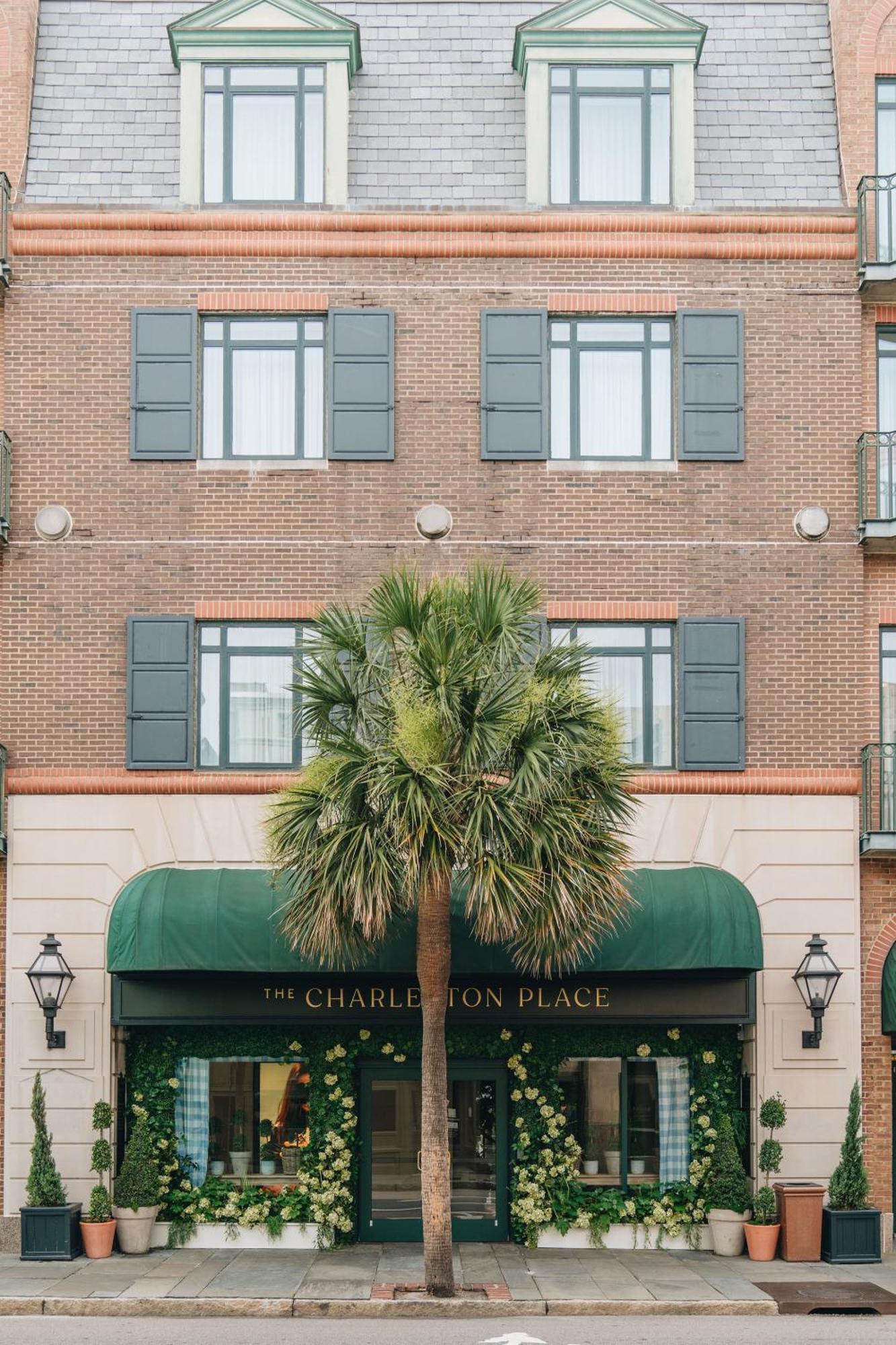 The Charleston Place Exteriör bild